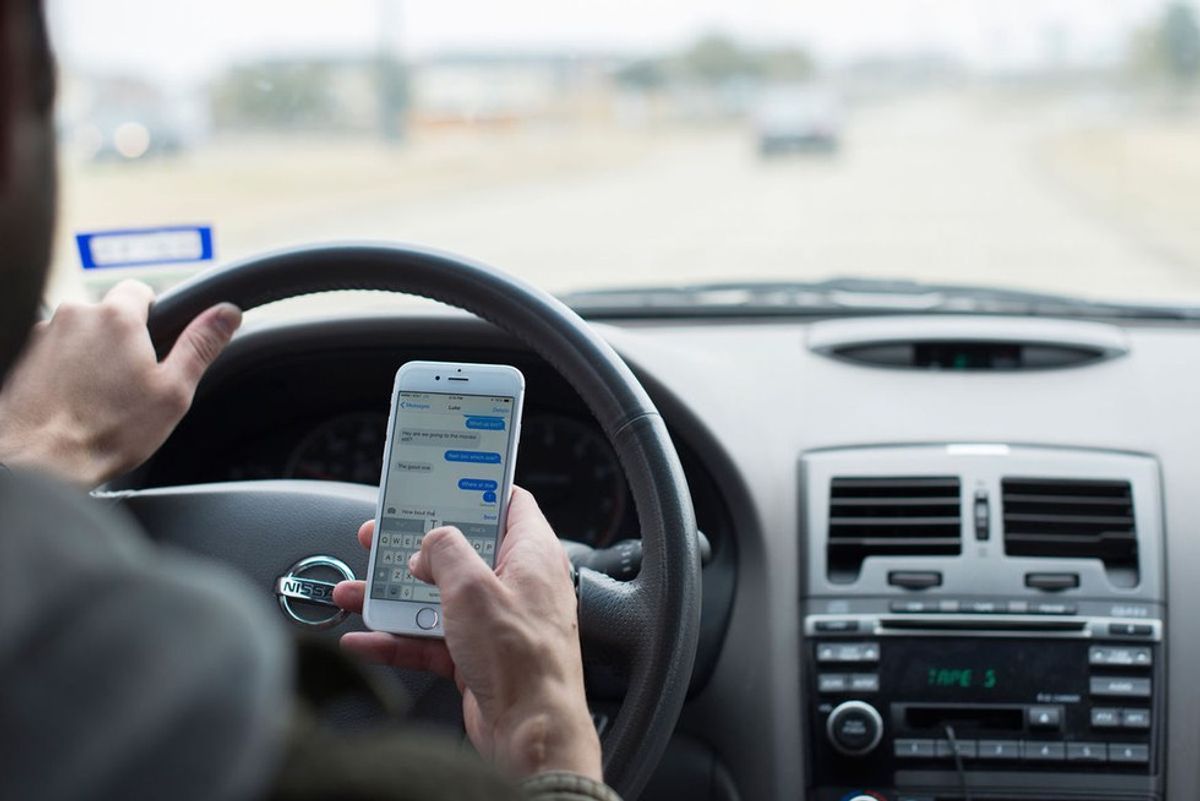 7 Reasons Why People Text and Drive