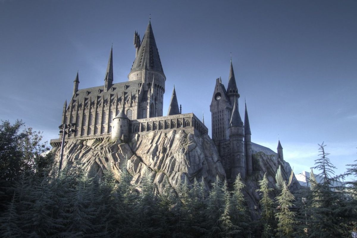 11 Reasons I'd Rather Be Moving Into Hogwarts Than College