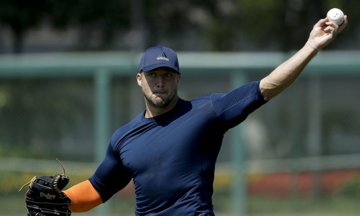 Tebow Tries Out In Front Of MLB Scouts