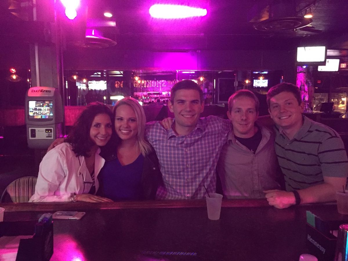 8 Intimate Relationships You Encounter At Small School College Bars