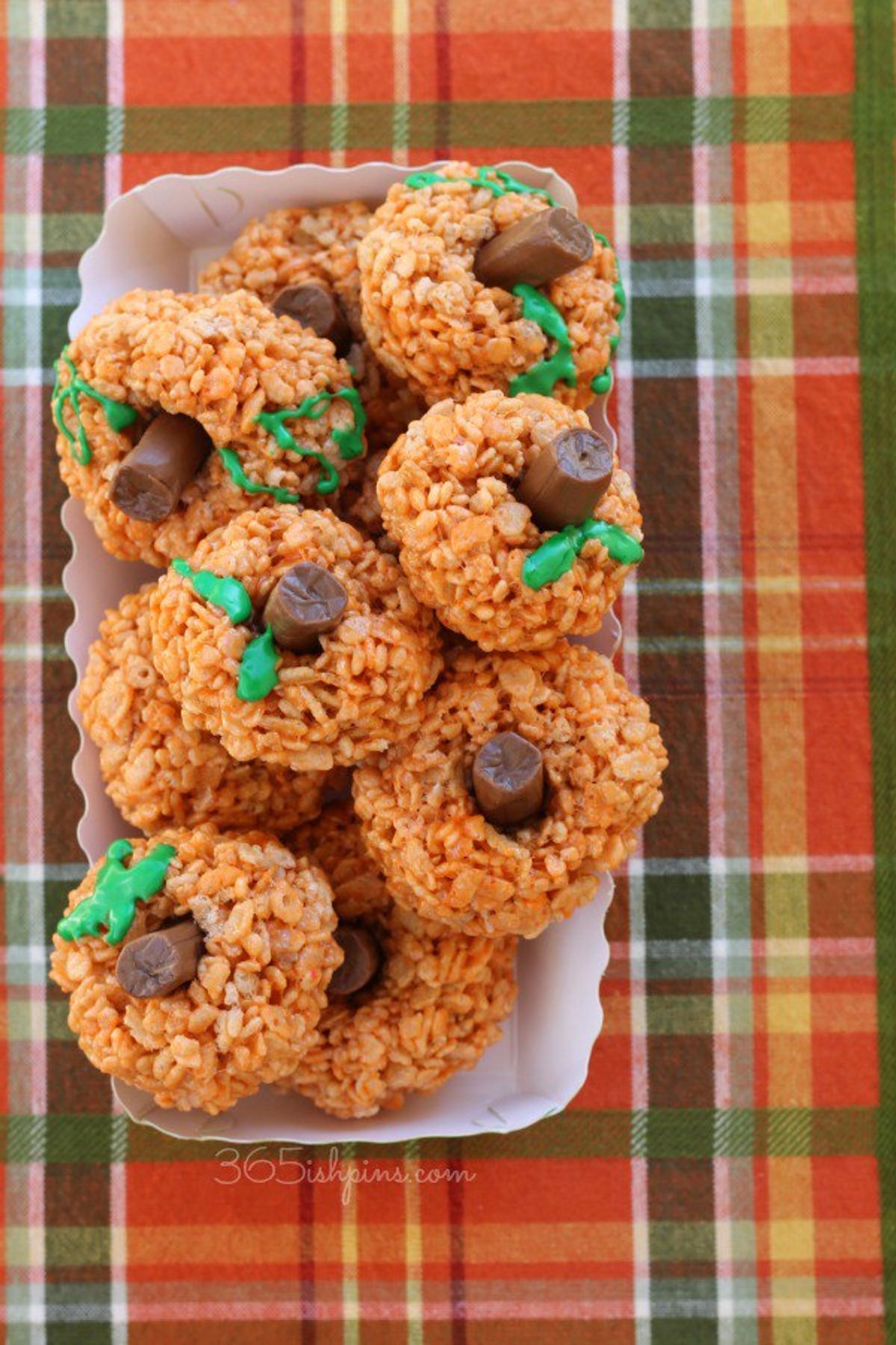 How to Make Halloween Themed Rice Krispie Treats