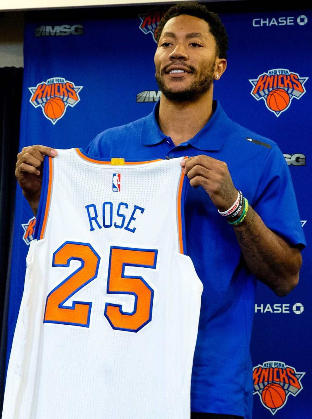 Derrick Rose Turning Over A New Leaf On A New Court?