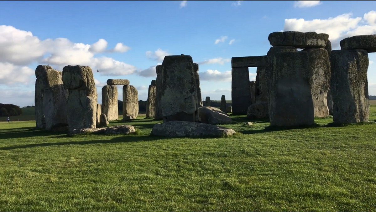 Day Trip To Avebury, Stonehenge And Bonfire Night