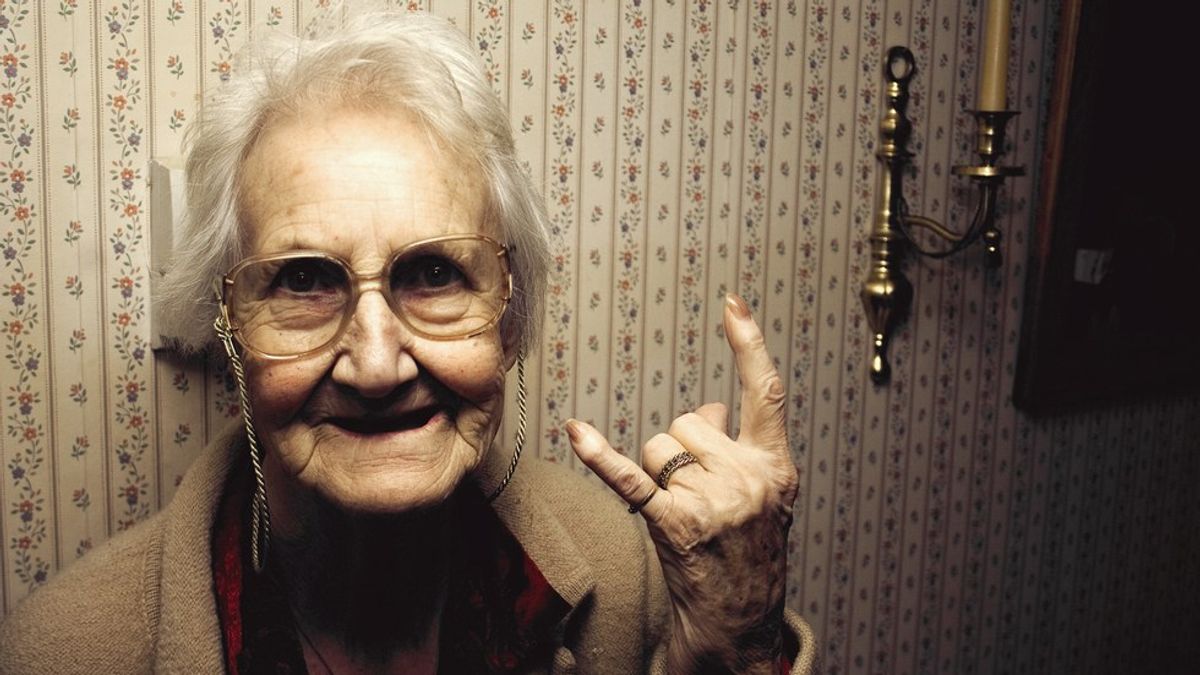 7 Signs You're The Grandma Of Your Friend Group