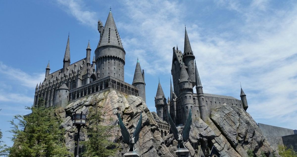 10 Things to Get For Every Potterhead on Your List