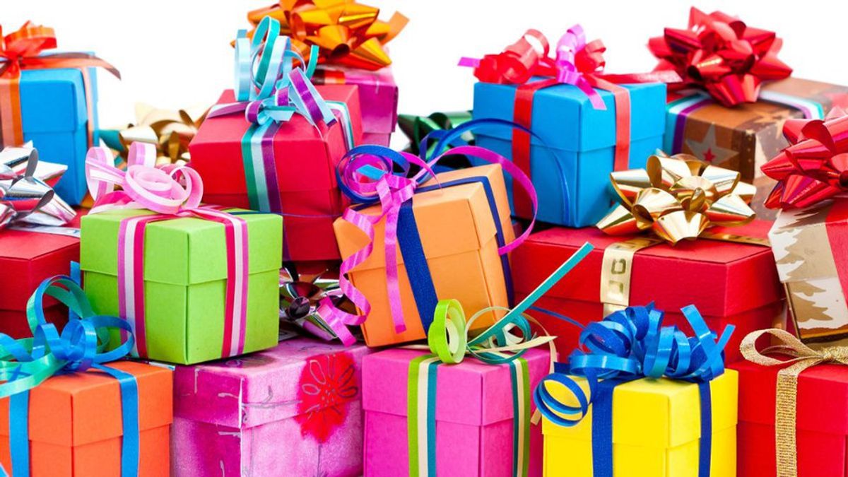 10 Last Minute Gift Ideas College Kids Can Actually Afford