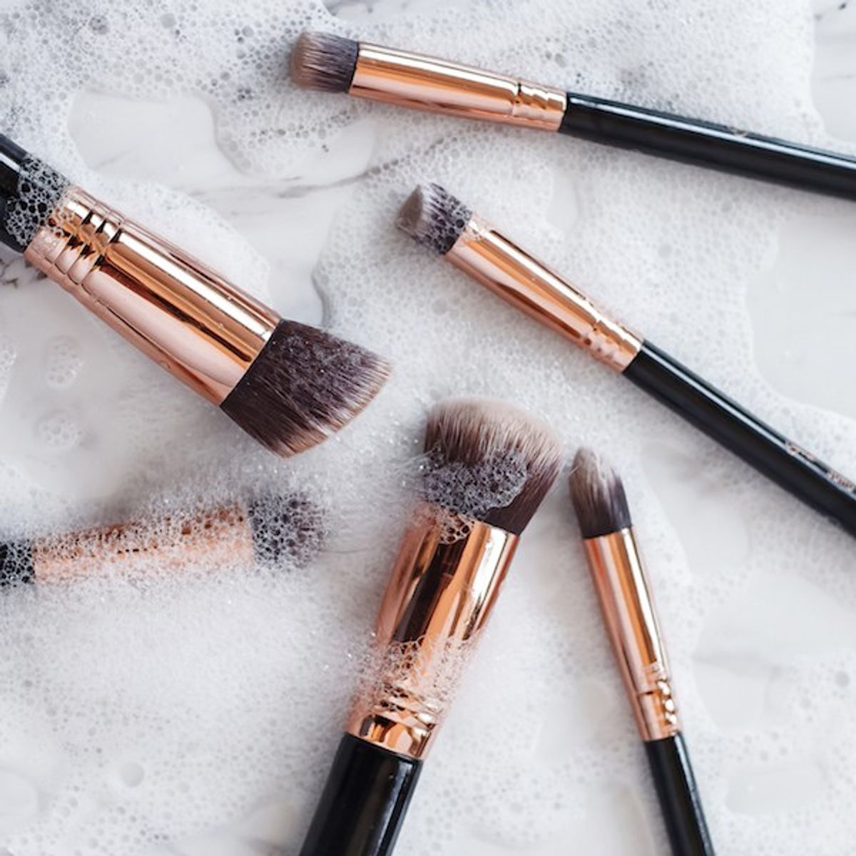 Makeup DIY: Cleaning My Makeup Brushes