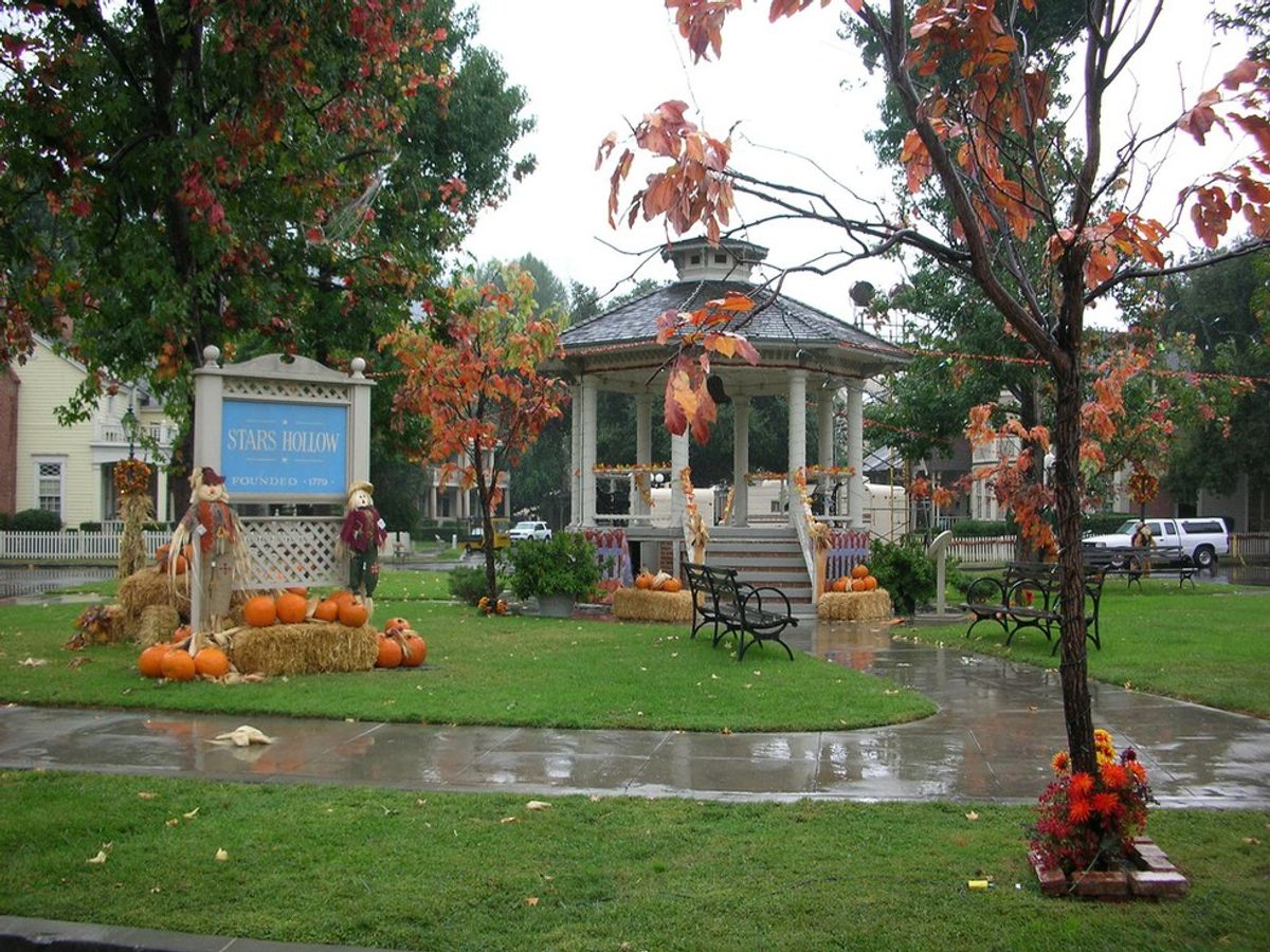 10 Reasons You Wish You Lived in Stars Hollow