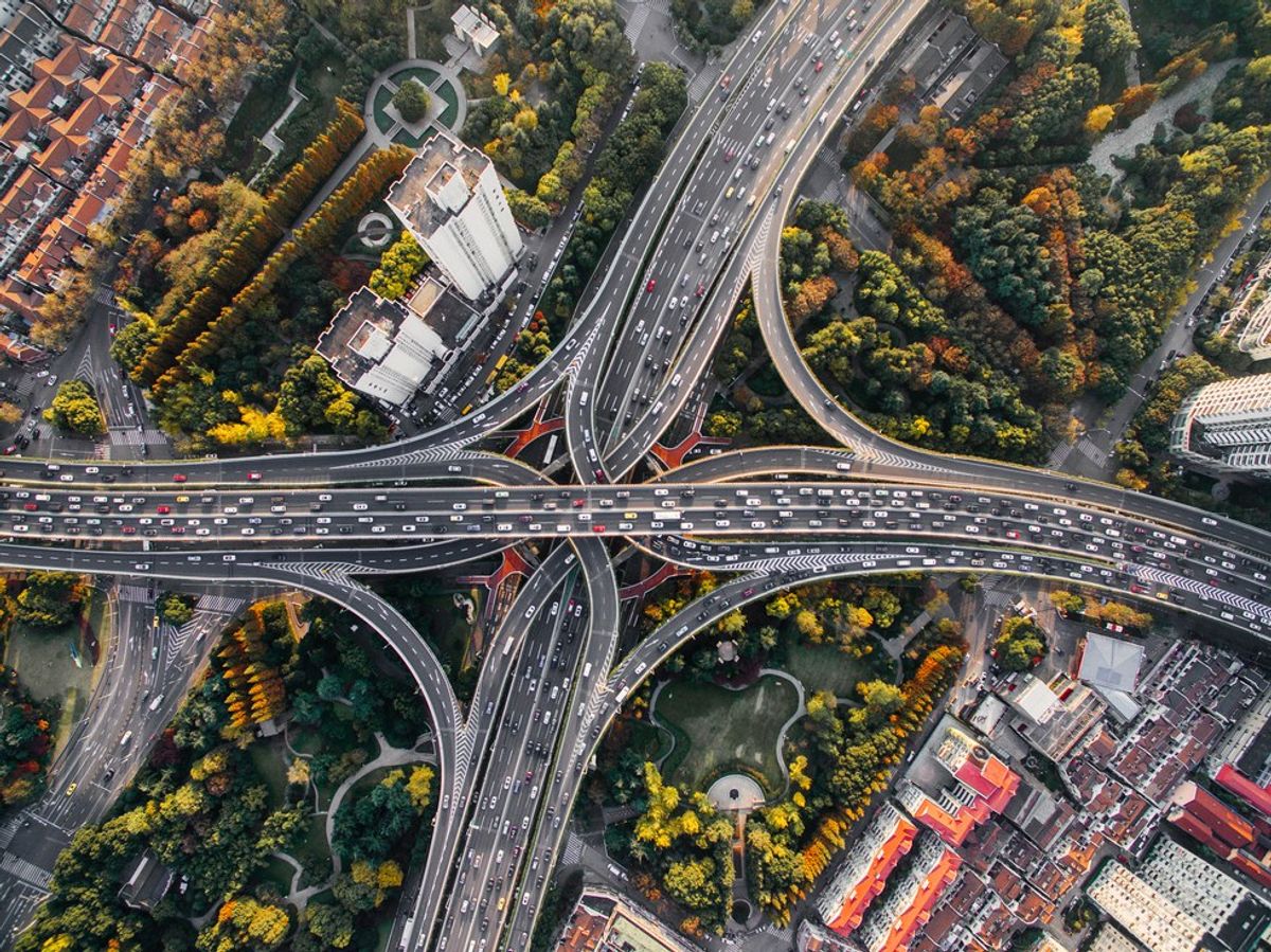 5 Stages Of A Traffic Jam As Told By Sirius Christmas Radio