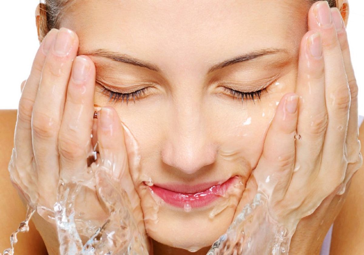 10 Tips To Combat Oily Skin