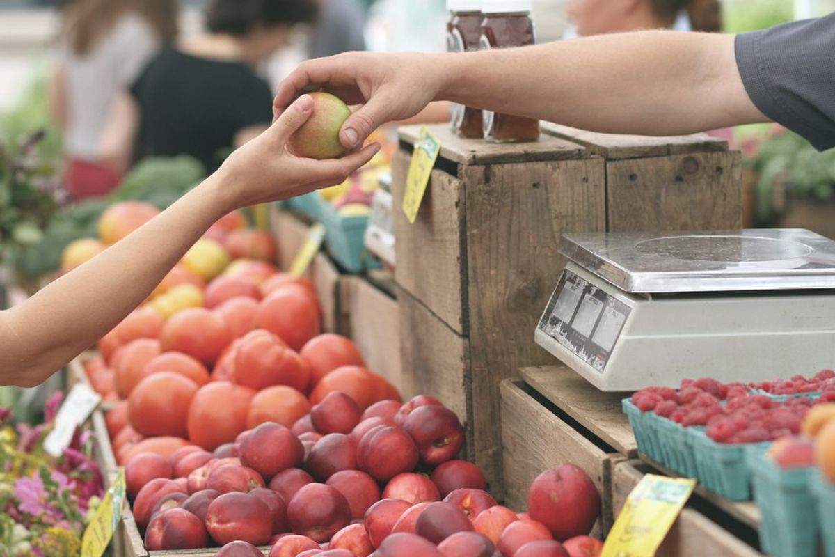 Farmer's Markets Vs. Supermarkets: What's Better?