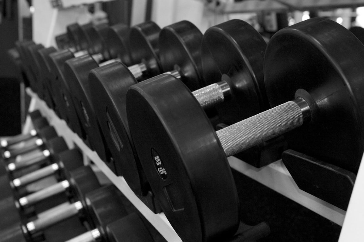 Please Don't Do These 9 Things in the Gym