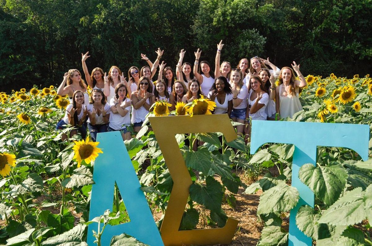 5 Reasons You Should Go Greek At A Small School