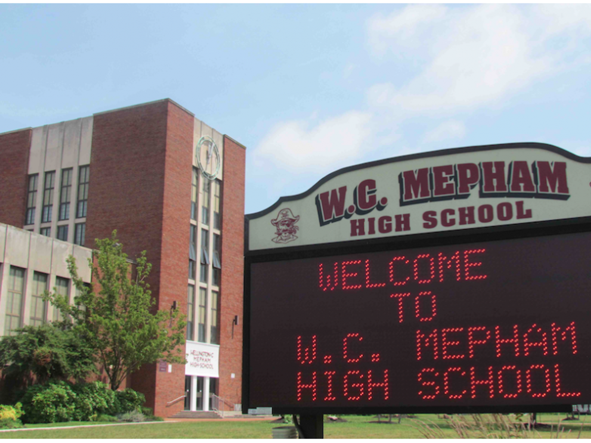 10 Signs You Went To Mepham High School In Bellmore, New York