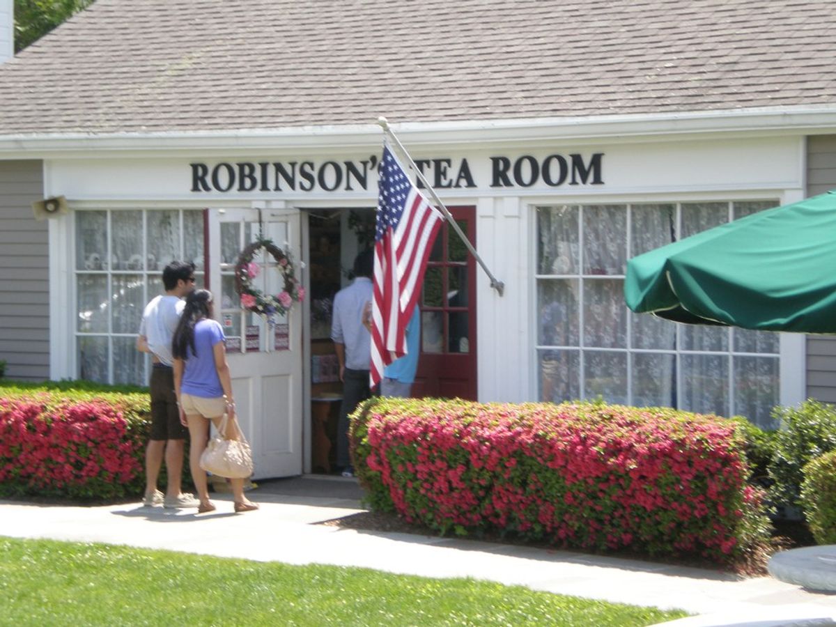 Long Island's Favorite Cup Of Tea: Robinson's Tea Room