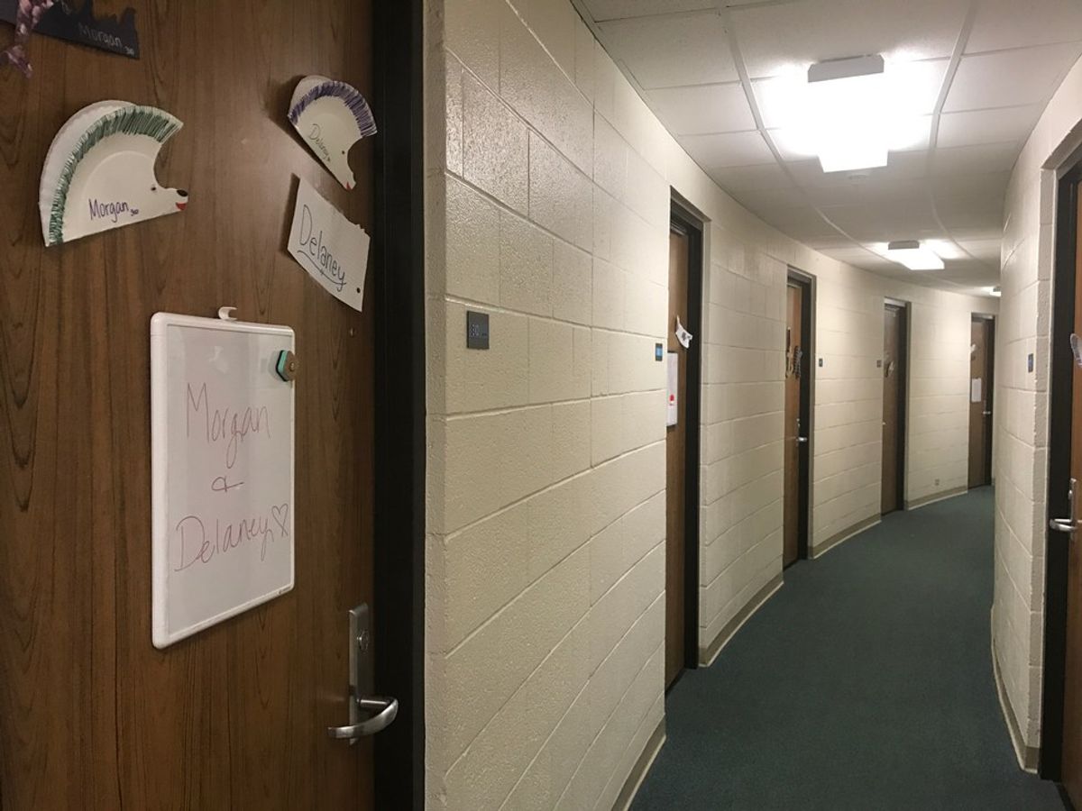 10 Things Only Kids Living In The Dorms Understand