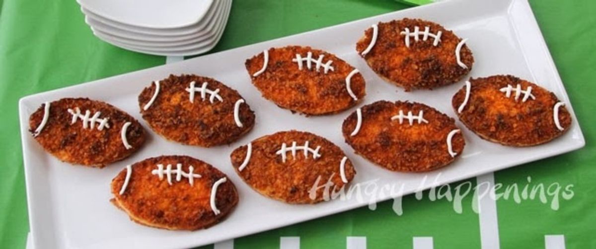 10 Super Bowl Snacks That Won’t Ruin Your Spring Break Bod