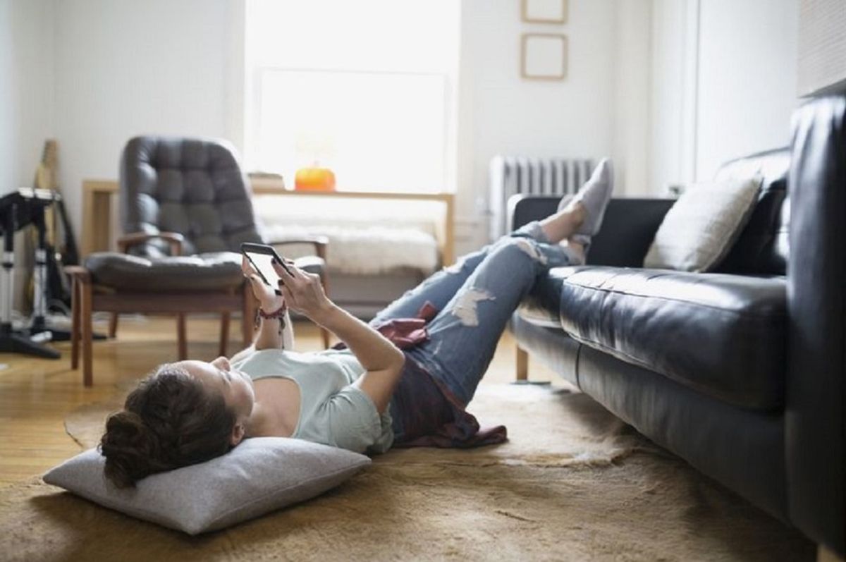 13 Signs You Live Alone