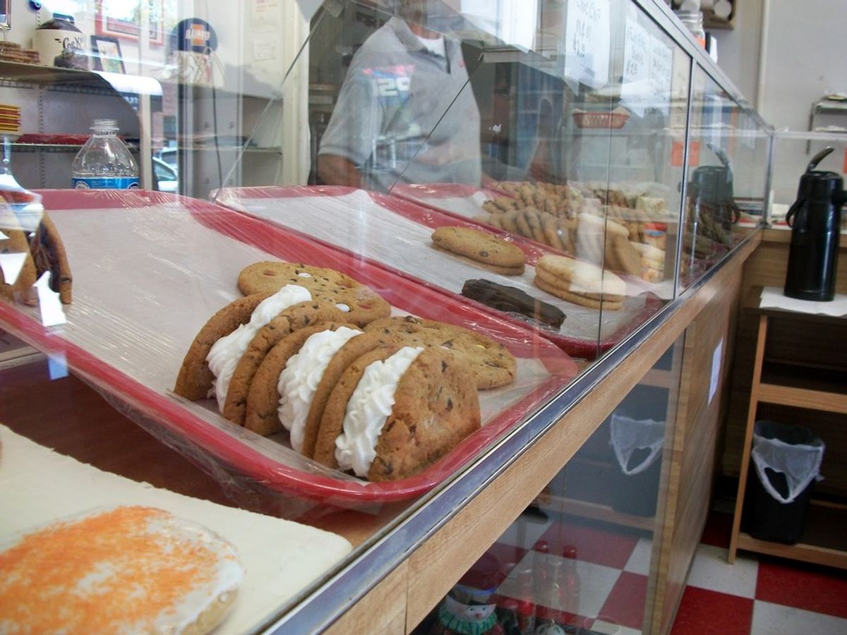 Cookie Jar: The Best Cookie Place At The University Of Illinois