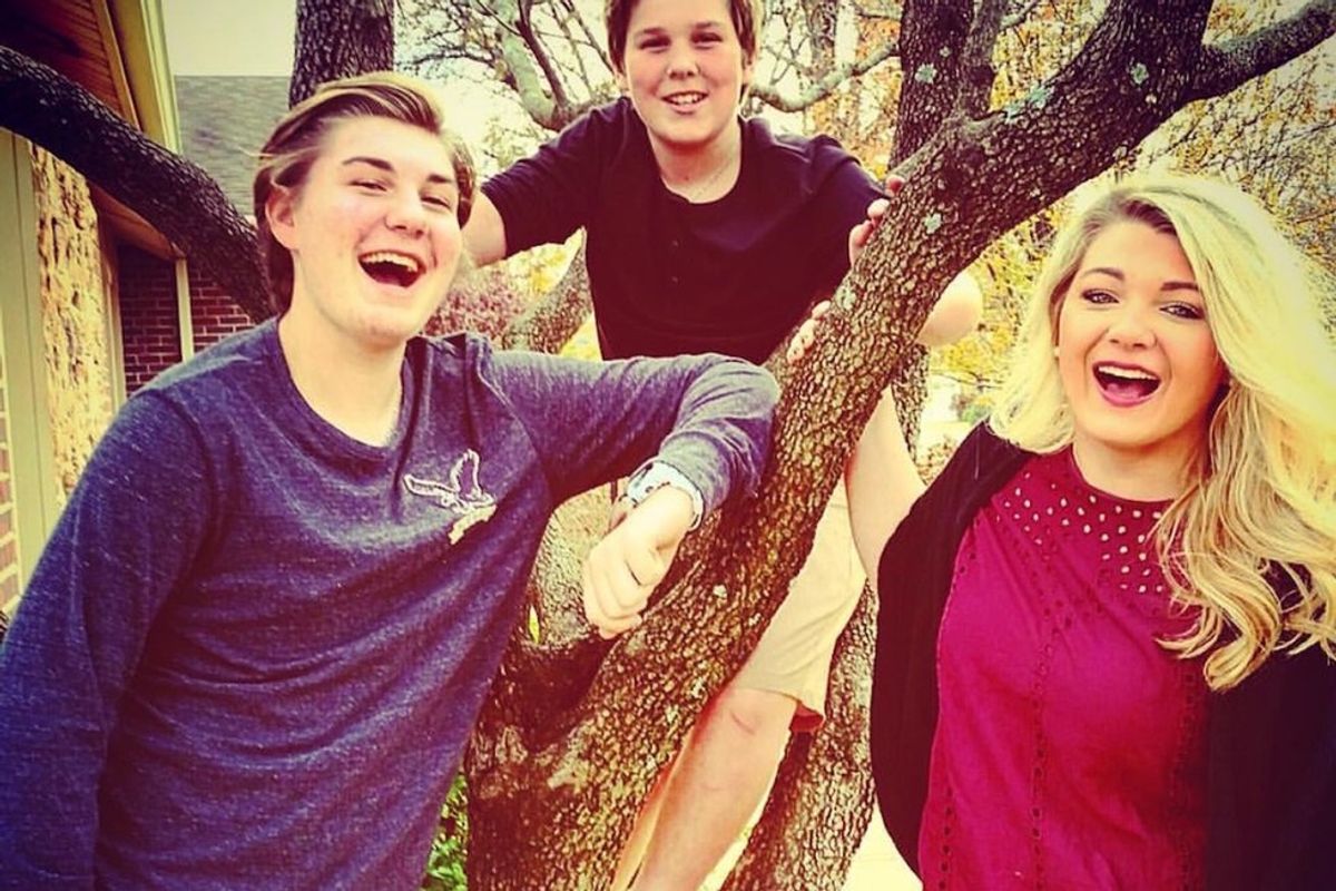 7 Things You Understand If You Grew Up With Little Brothers