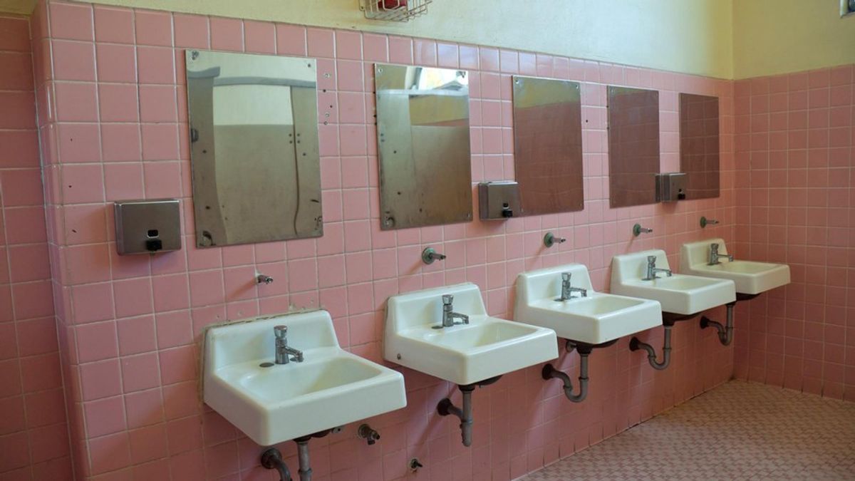 The Mess In America's Bathroom