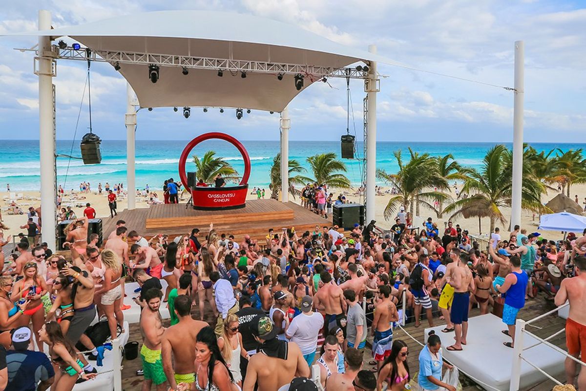 14 People You'll Encounter This Spring Break