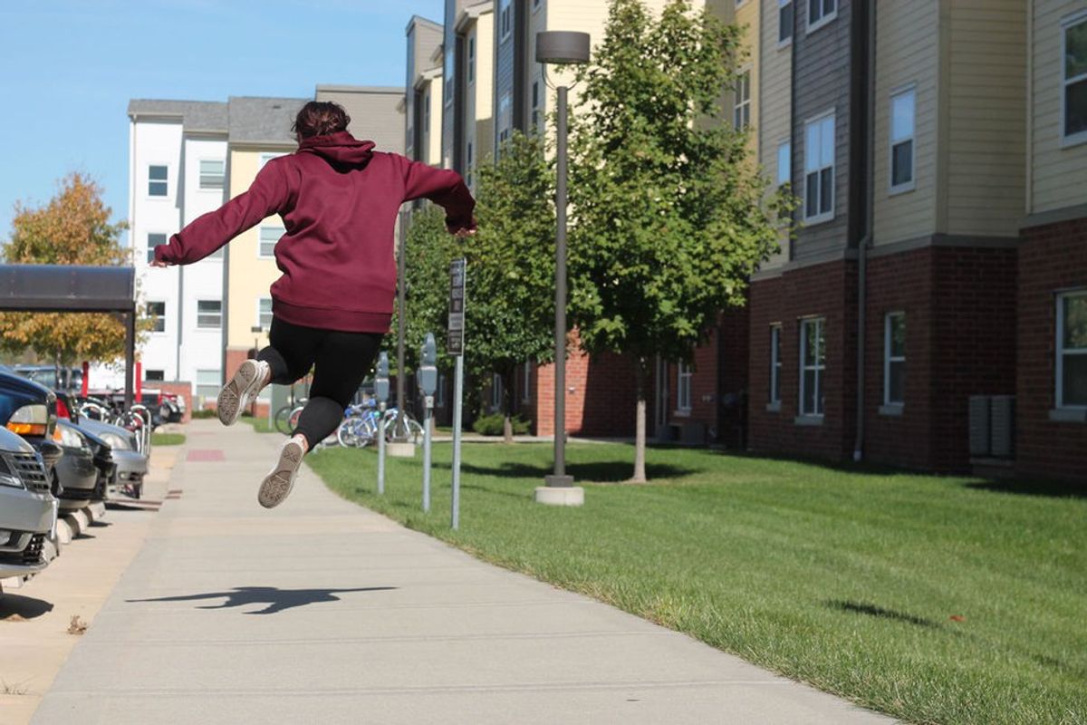 How To Survive Living At Illinois State University's Cardinal Court