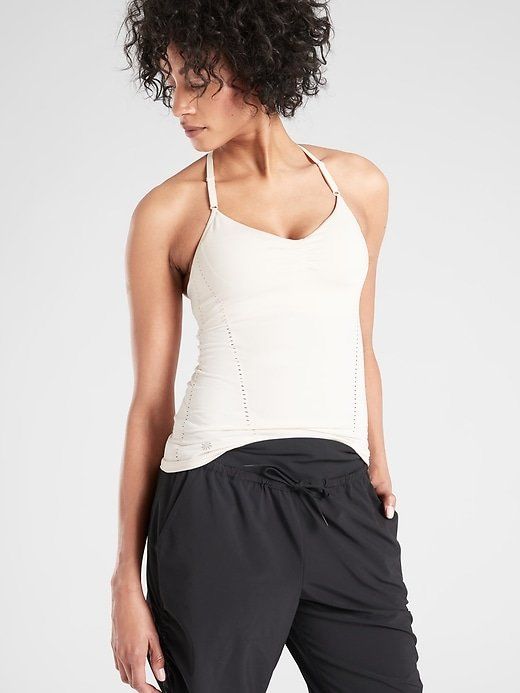 The Best Steals From Athleta's Semi-Annual Sale - The Odyssey Online