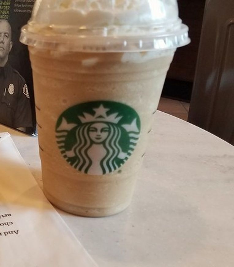 Starbucks' Christmas Tree Frappuccino tastes like broken promises