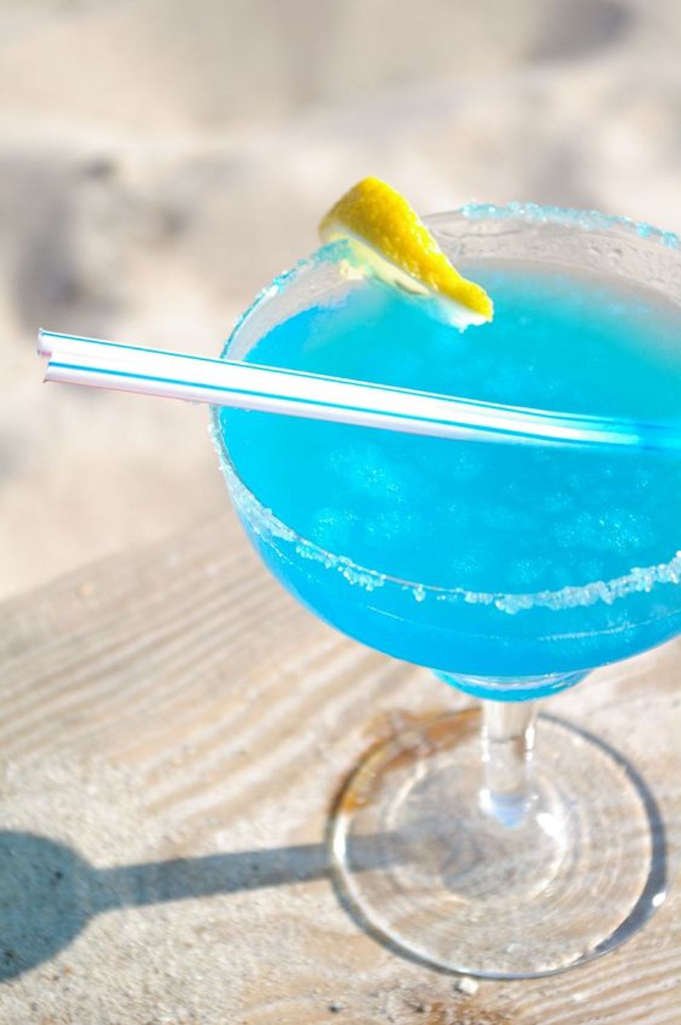 Low-Cal Drink Options For All Spring Break Situations