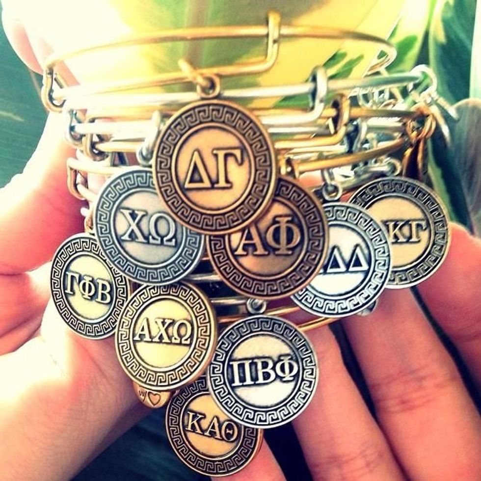 10 Essentials of the Sorority Girl Wardrobe