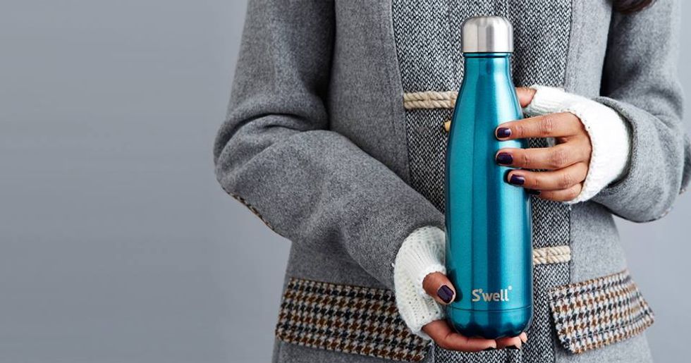 This Genius Water Bottle Keeps Your Drink Cold For 24 Hours