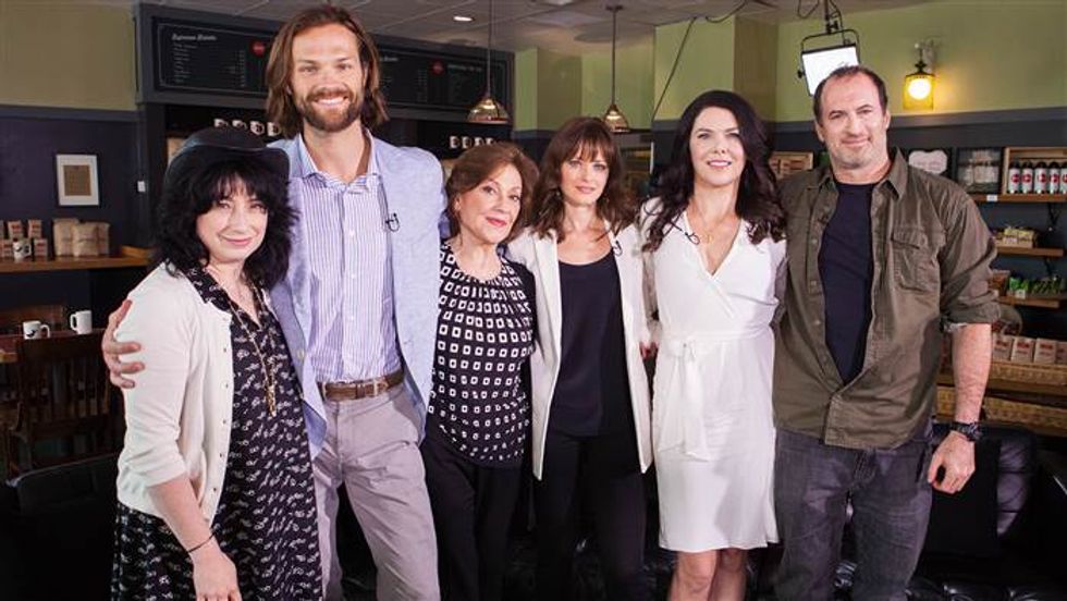 Everything We Know About The 'Gilmore Girls' Netflix Revival