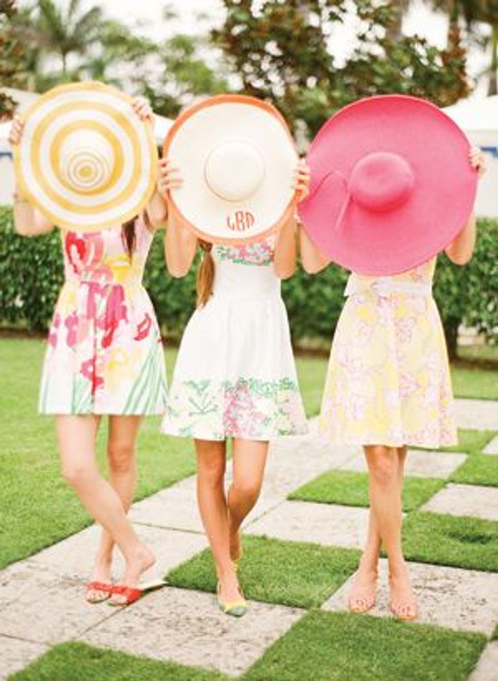 10 Things Every Preppy Girl Needs To Bring To College