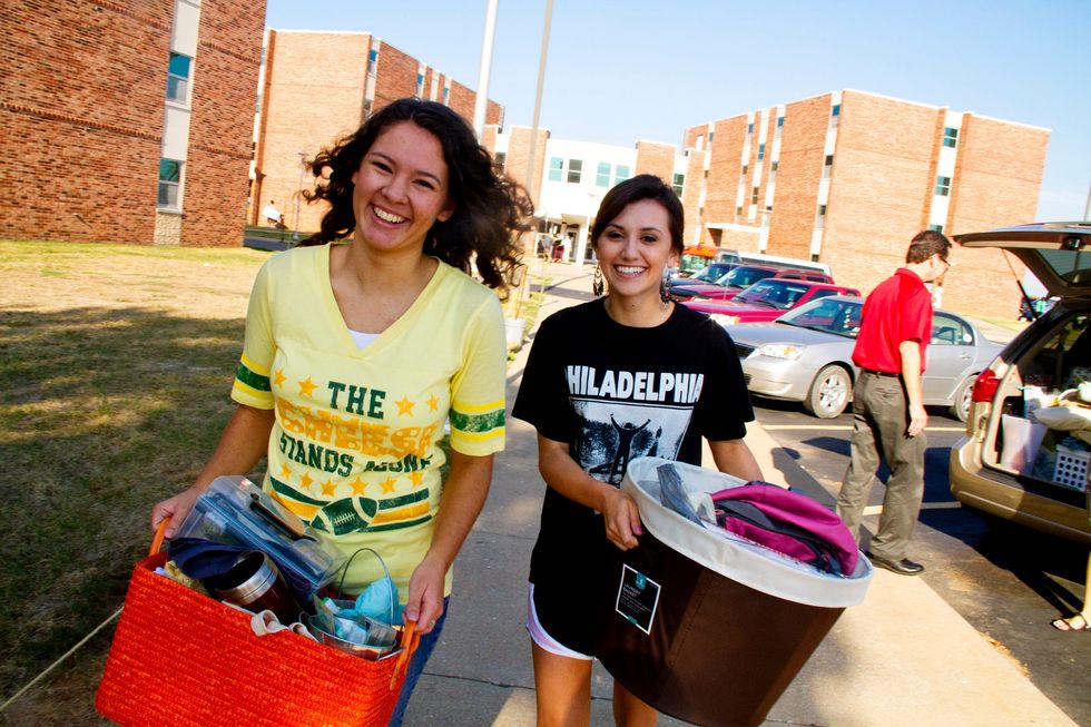 Your First College Move In Day In A Nutshell