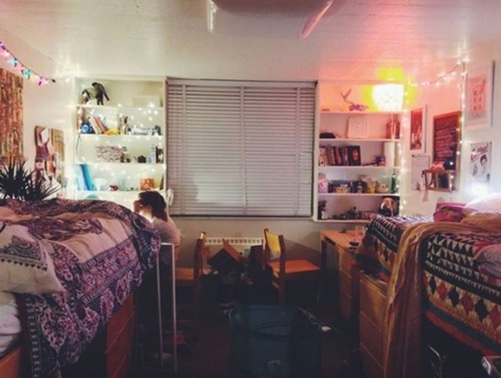 The Pros And Cons Of Living In A Dorm