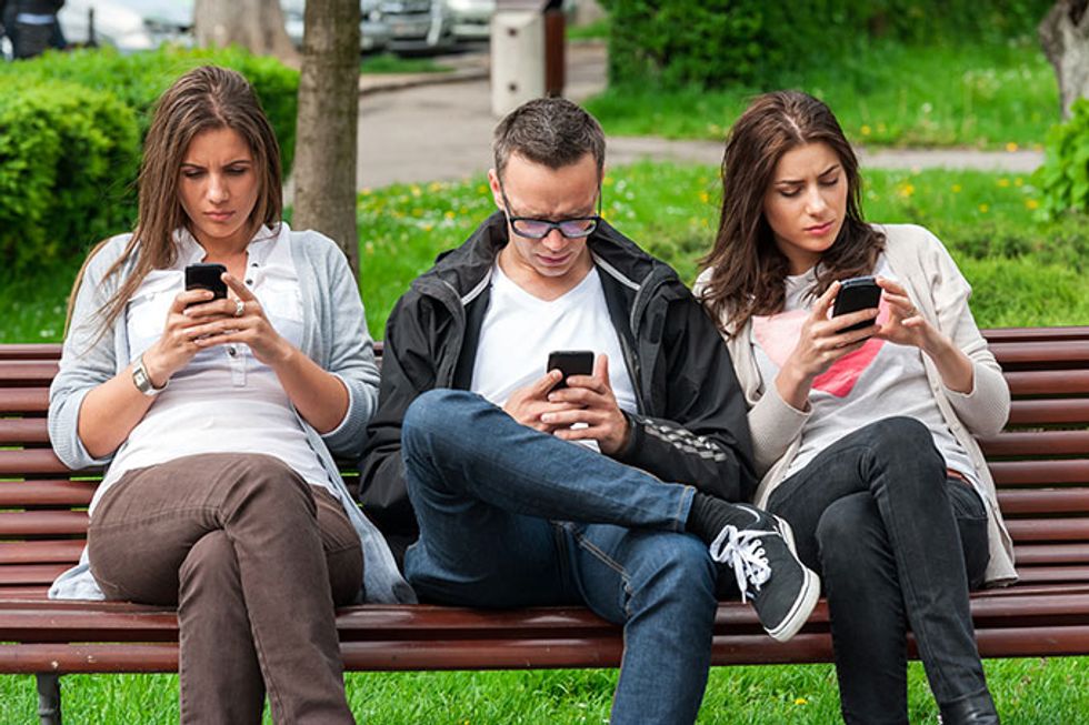 10 Struggles Of Being In A Group Chat