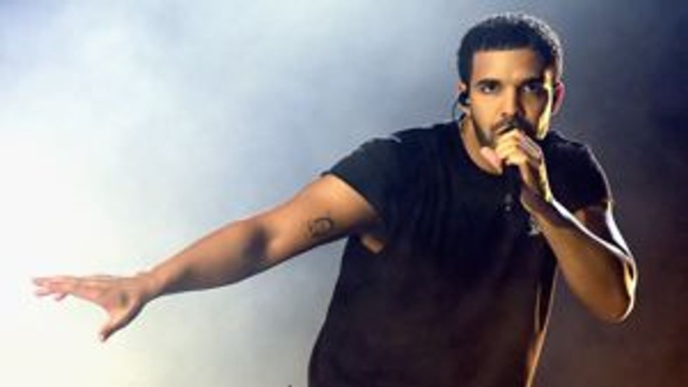 5 Times Drake Threw Shade Better Than You