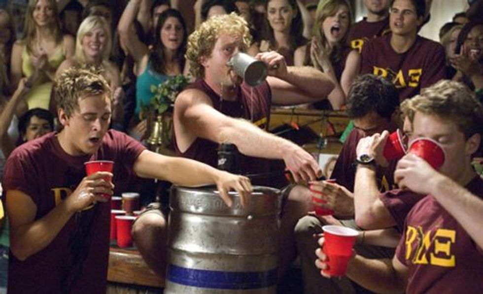 5 Struggles of Going to a House Party