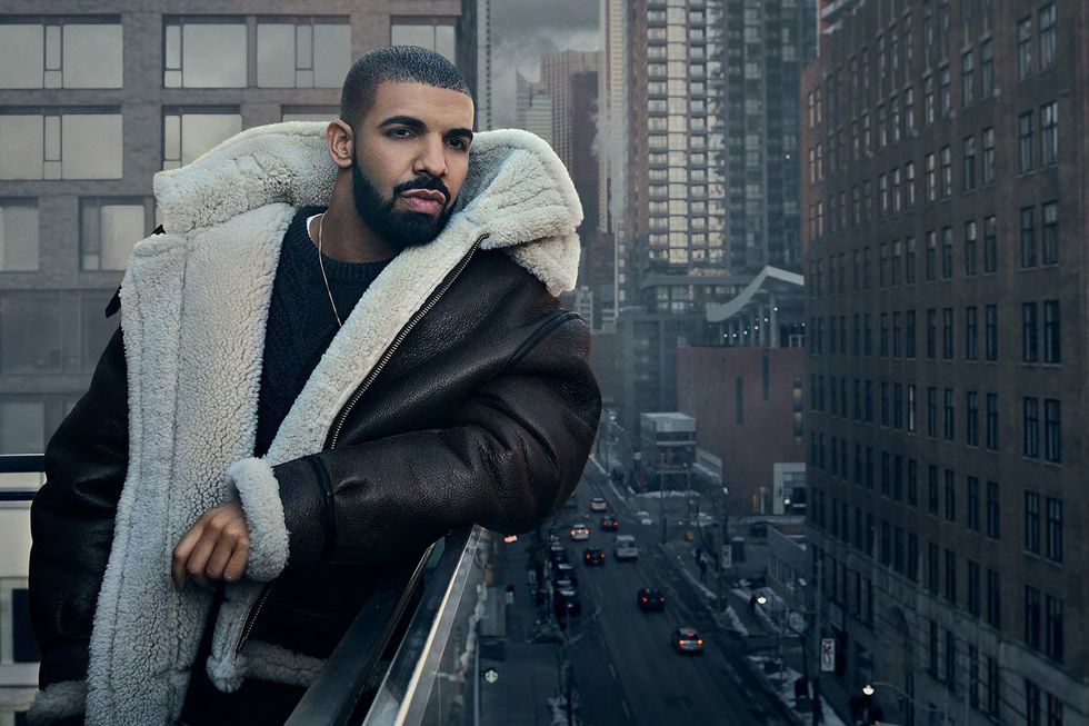 12 Drake Gifs That Represent Typical College Situations