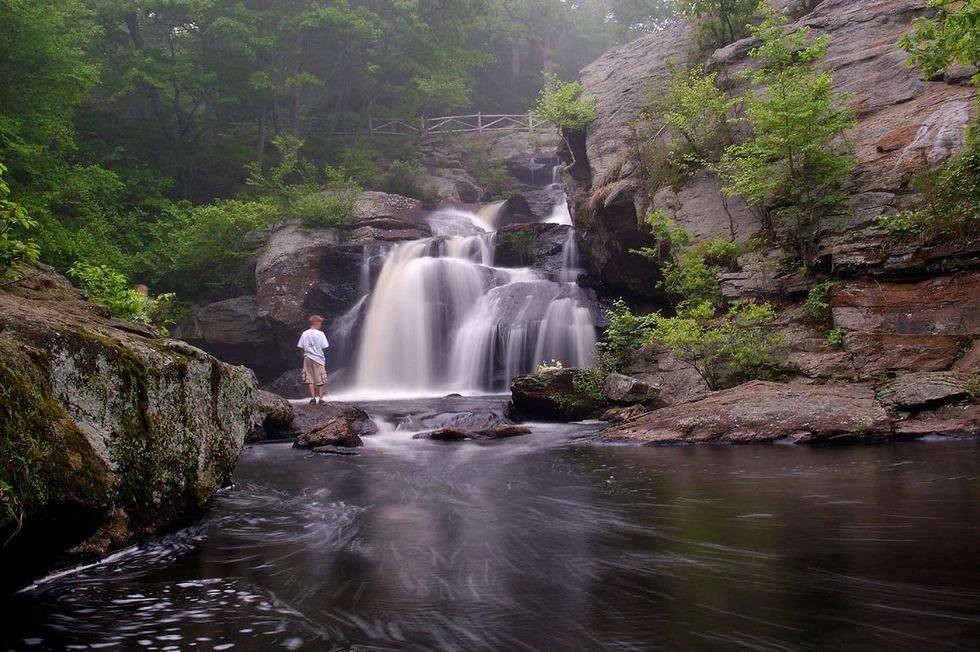 10 Beautiful Hiking Spots In Connecticut