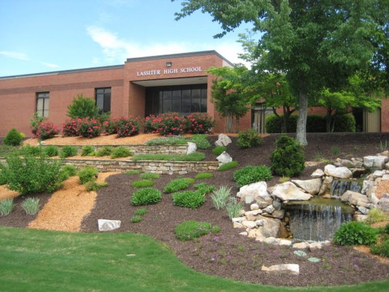 15 Signs You Went To Lassiter High School