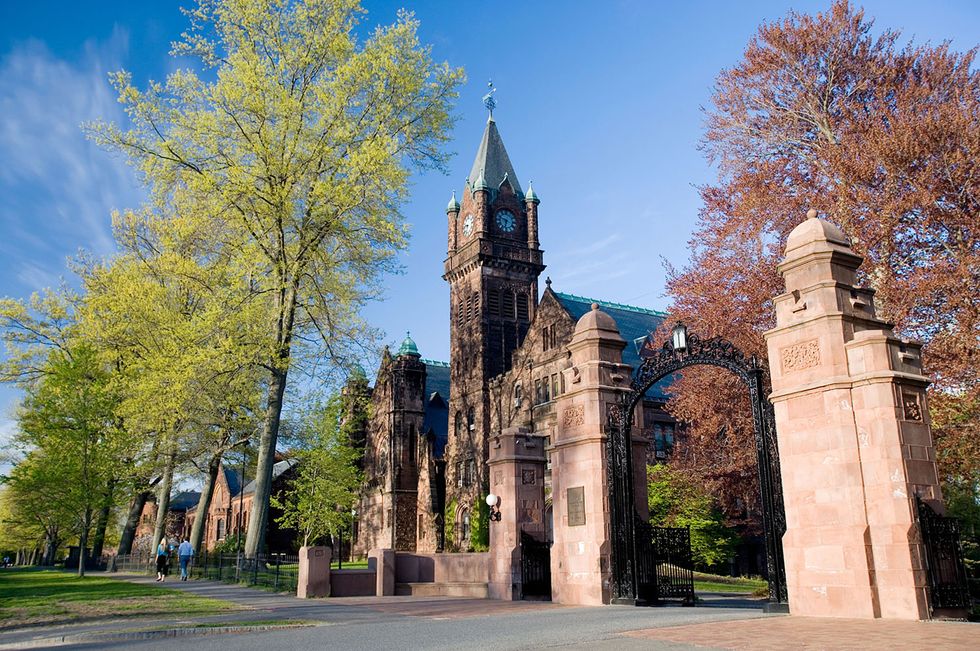 17 Reasons Why Mount Holyoke Is The Best