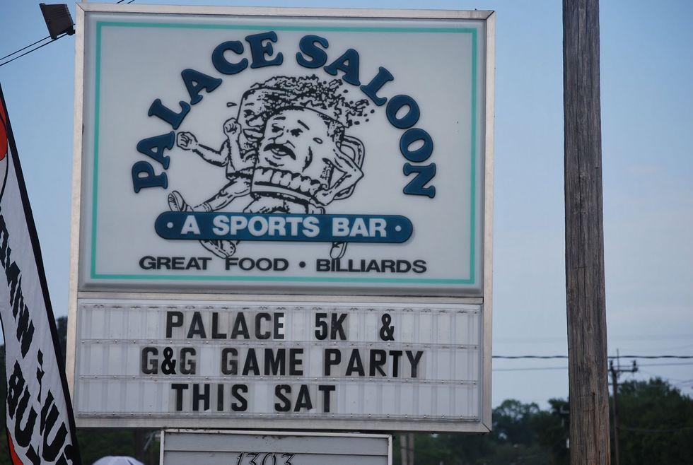 12 Reasons The Palace Is The Best Bar In Tallahassee