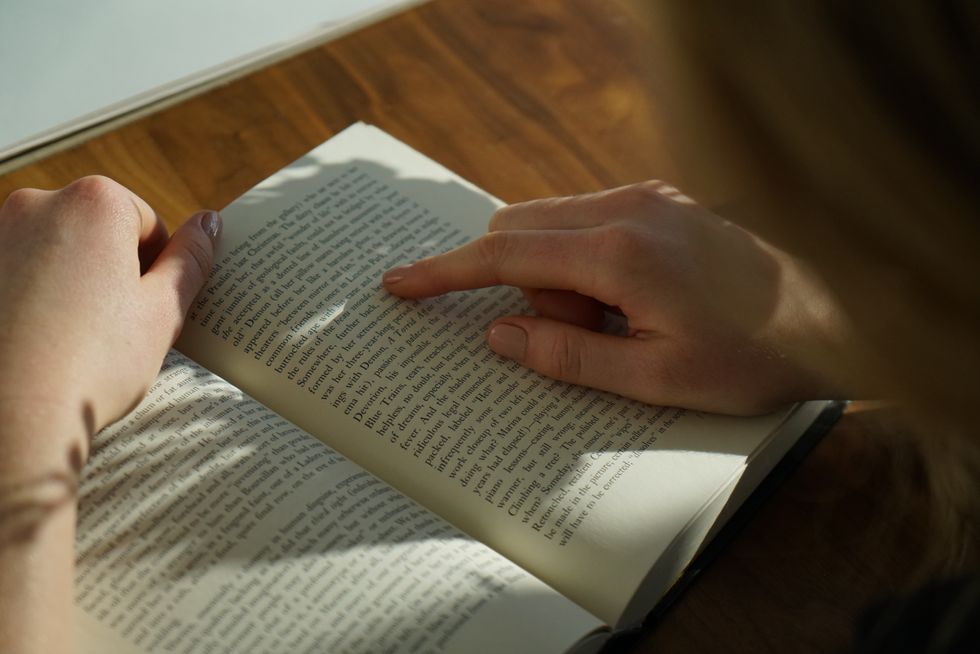 12 Struggles All Book Lovers Understand