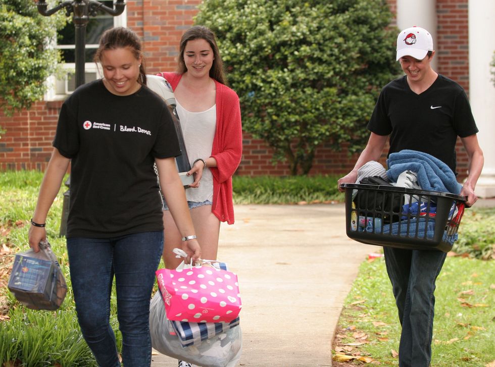 10 Thoughts College Students Have When Moving Out