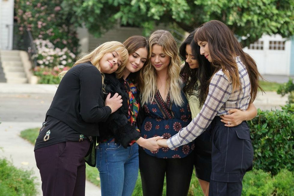 What We're All Wondering After The Series Finale Of 'Pretty Little Liars'