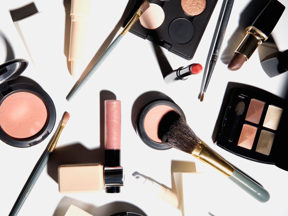 11 Things Makeup Lovers Know