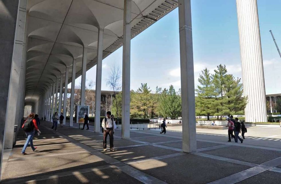 25 Signs You Go To SUNY Albany