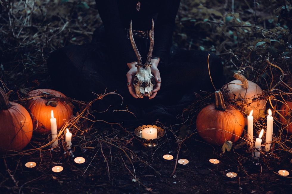 11 Halloween Activities To Get You In The Spooky Mood